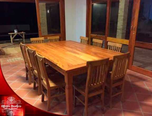 Mesa com cadeiras