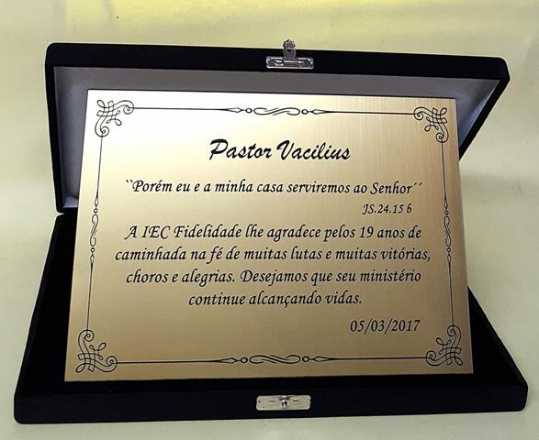 PLACA HOMENAGEM